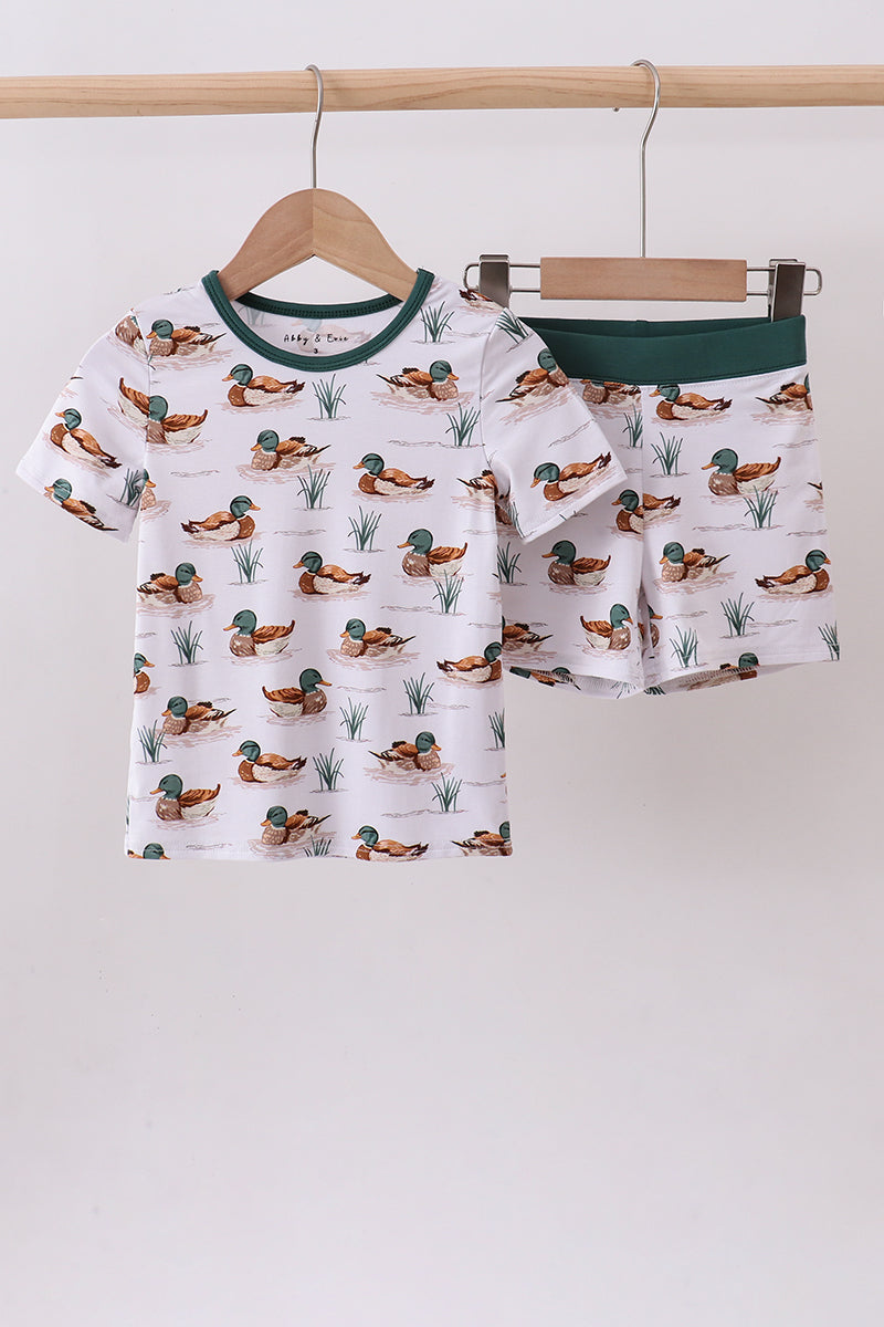 Green duck print bamboo shorts set