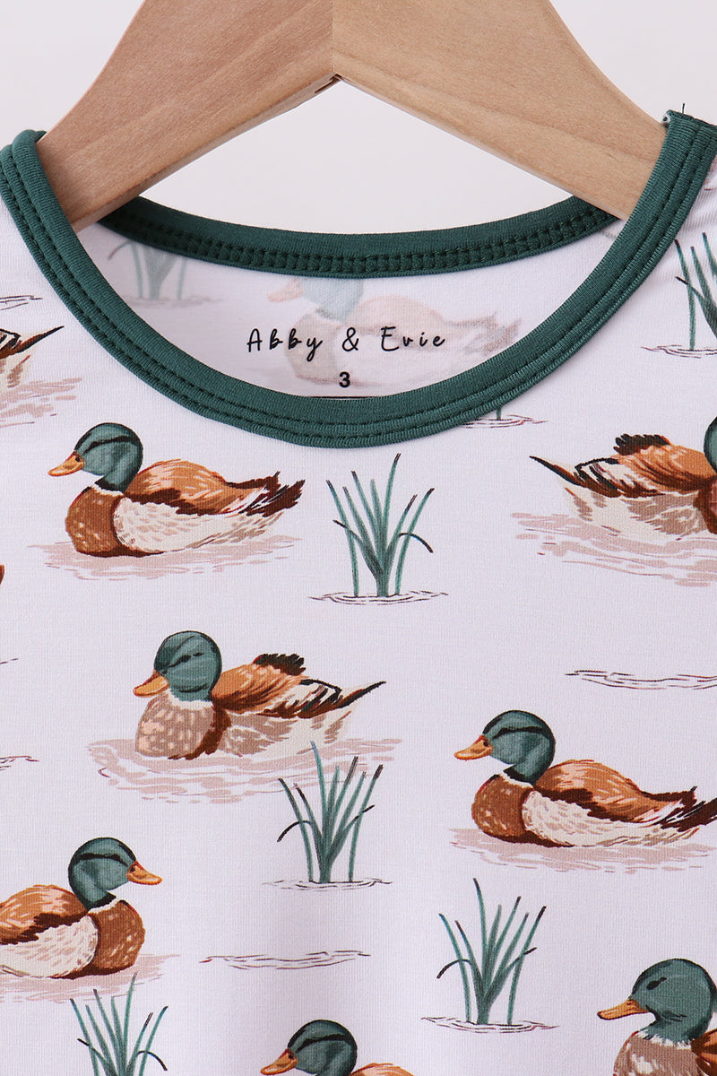 Green duck print bamboo shorts set