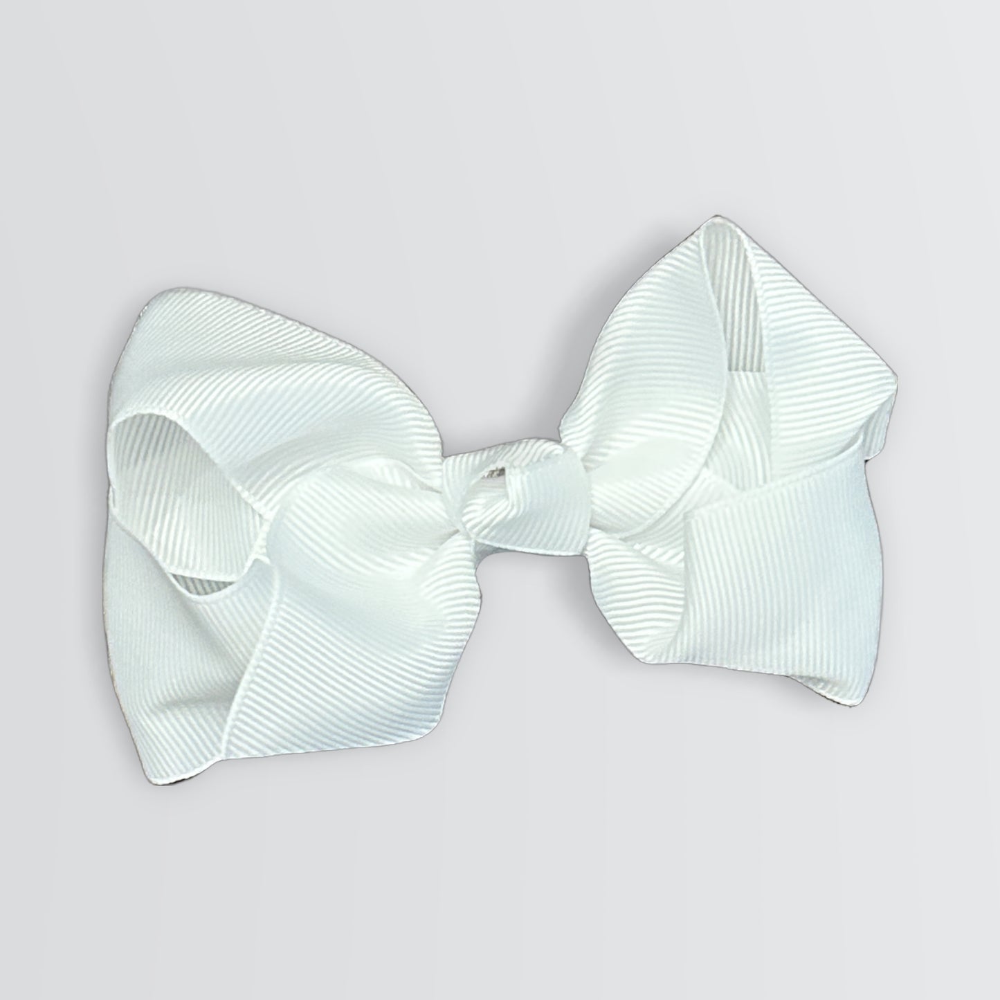 white alligator clip bow